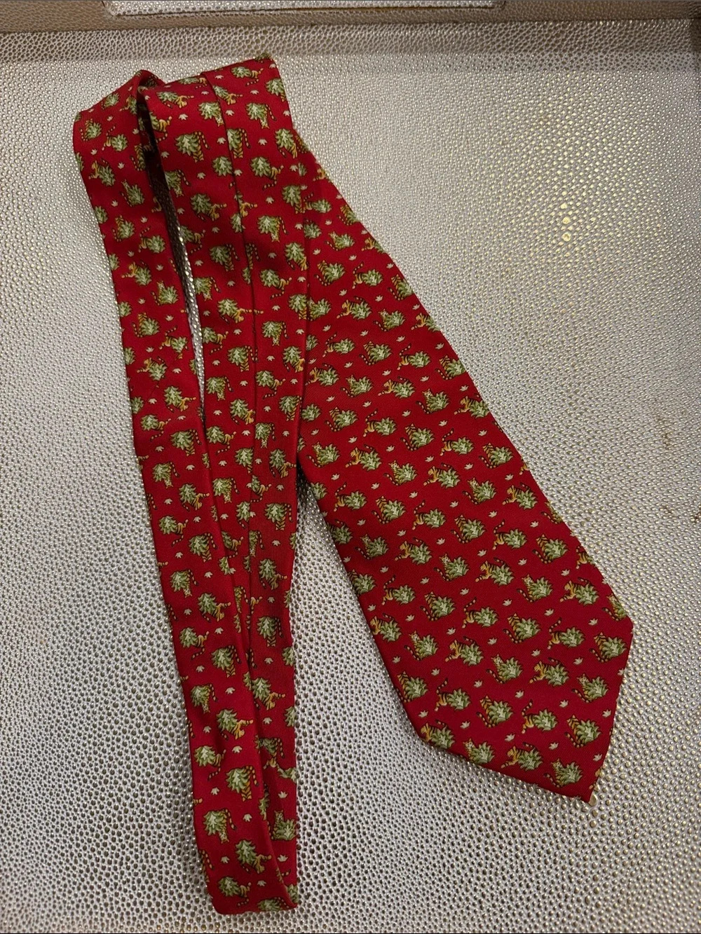 Salvatore Ferragamo Red Silk Tie with Green Motif